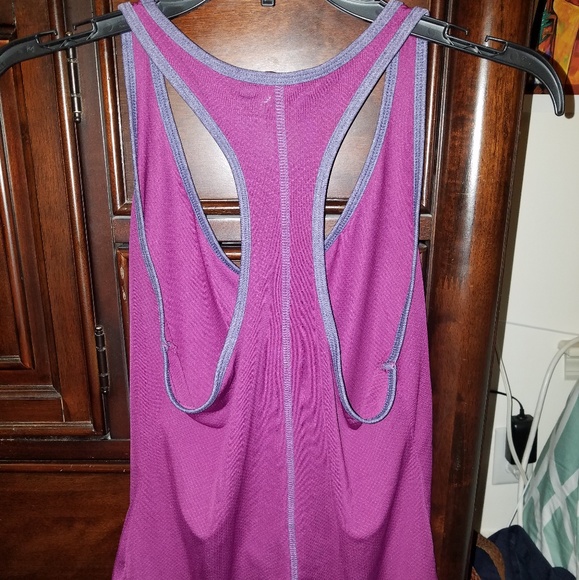 Semi fit active dry athletic top - Picture 2 of 2